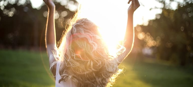 woman on the sunshine after alcohol rehab WV