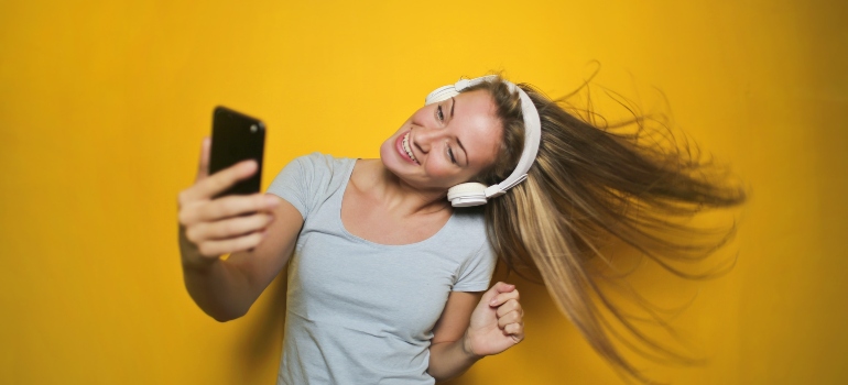 person listening to music at art therapy rehabilitation