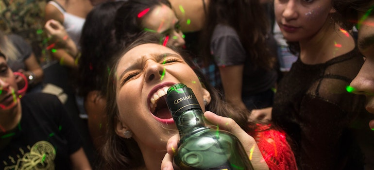 Person drinking alcohol because they are bad at recognizing and managing triggers.