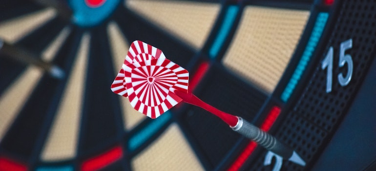 An arrow as a metaphor for how small steps make big changes during recovery