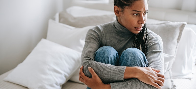 woman giving tips on the topic of rebuilding your life after addiction treatment in WV