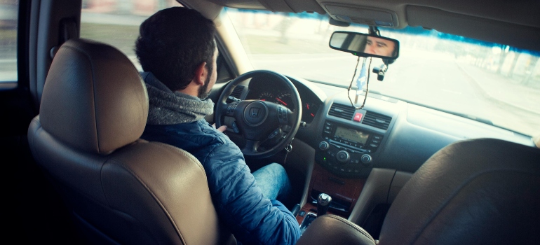 A man driving after combining prescription painkillers and alcohol
