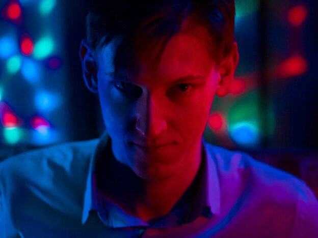 The disturbed picture of a man in the disco represents What Happens to Your Body After a Drug Overdose?