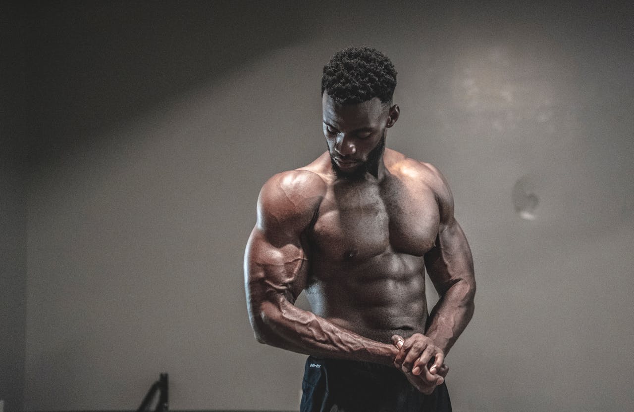 Exploring the Link Between Performance-Enhancing Drugs and Addiction in Bodybuilders