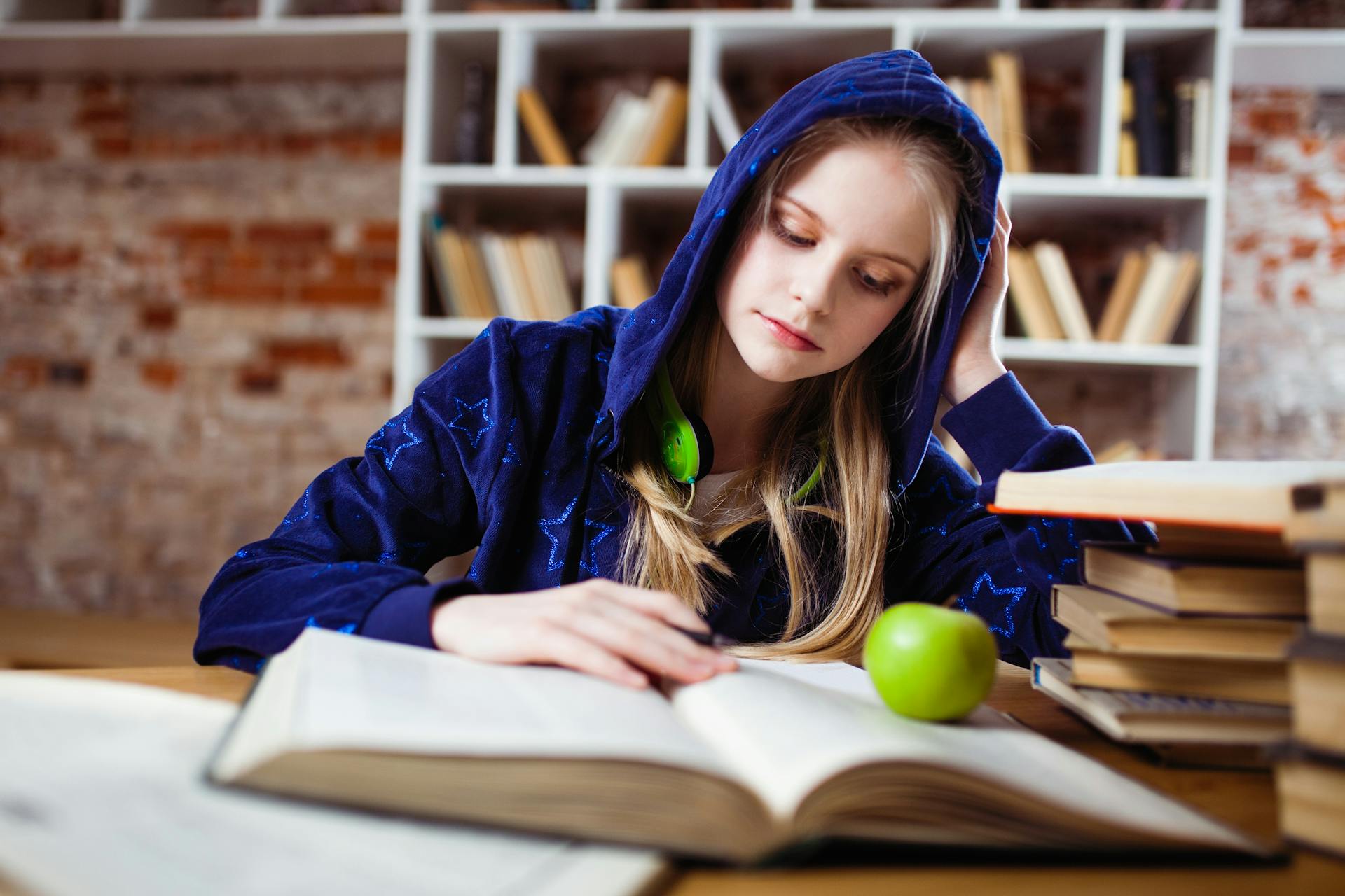 Balancing Education and Recovery in West Virginia: A Guide for Young Adults in Rehab