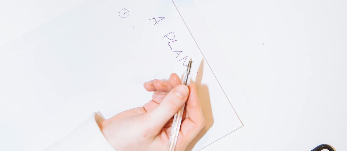 A person making a plan about how to keep their private life and career while in rehab.