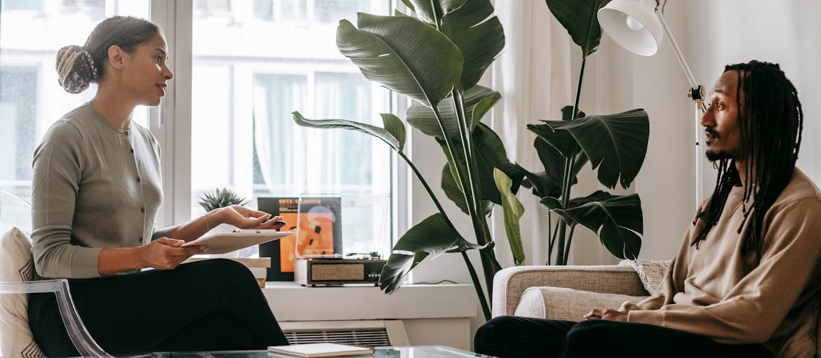 Woman talking to her client.