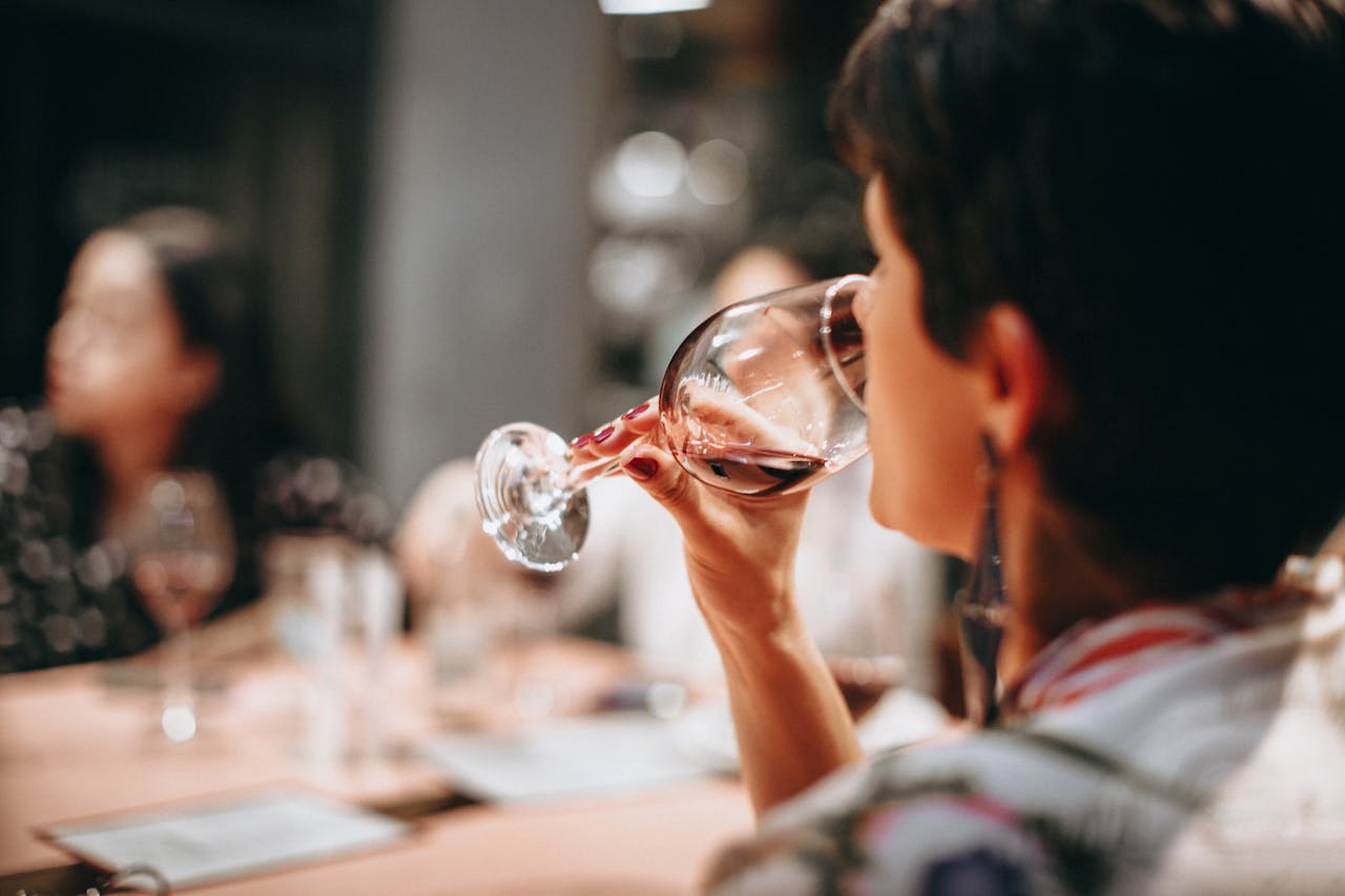 7 Signs of a Functioning Alcoholic