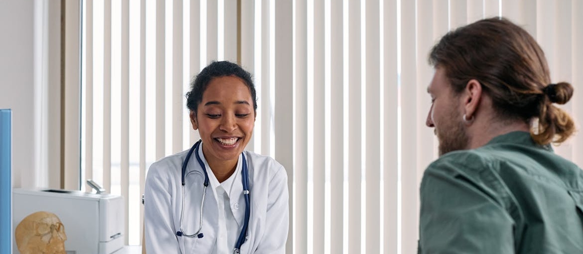 Doctor talking to a patient about trazodone withdrawal.