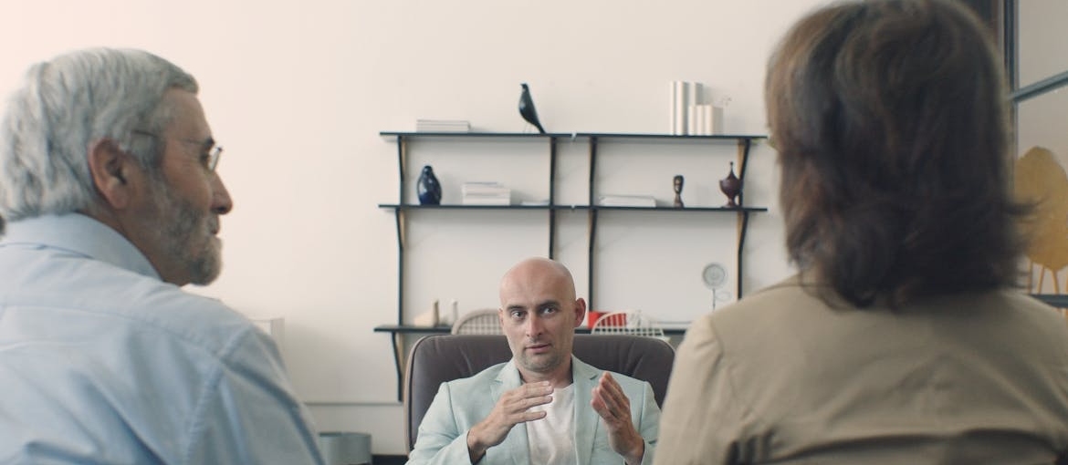 People having a consultation at a senior addiction treatment center.