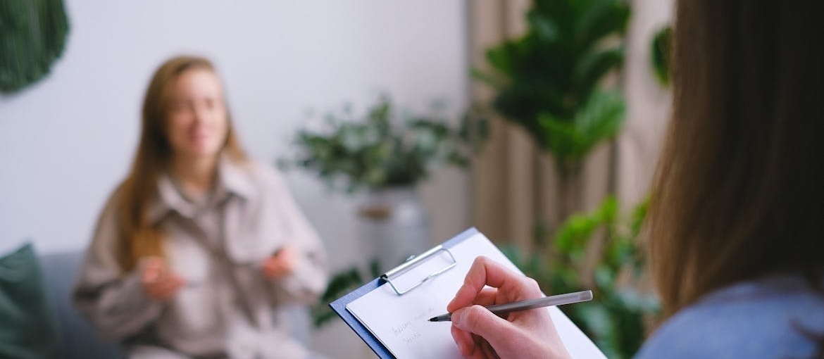 Woman getting professional help for nutrition and mental health.
