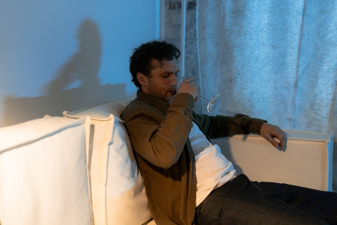 How PTSD and Alcohol Use Often Go Hand in Hand