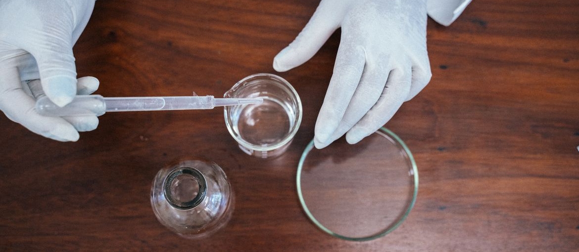 Scientist creating P2P meth.